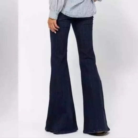 Judy Blue Super Flare Jeans - Picture 2 of 12